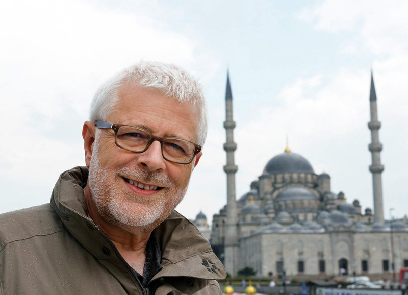 Mit SRF-Korrespondent Peter Gysling von Istanbul nach Xi'an, im Hintergrund: