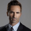 Néstor Carbonell