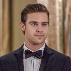 Grey Damon