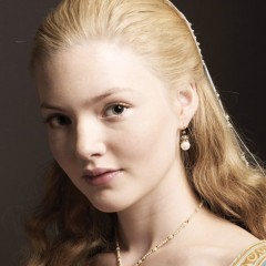 Holliday Grainger
