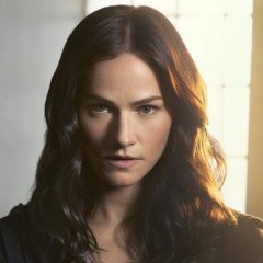Kelly Overton