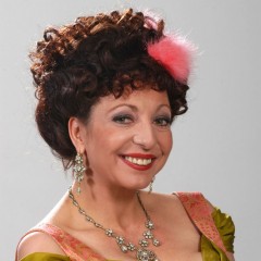 Manon Straché