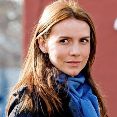 Saffron Burrows