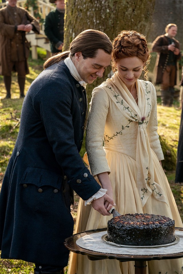 TV Kritik Review Outlander Recap Zum Staffelauftakt Das Flammende