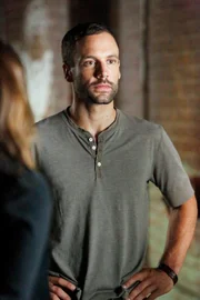 Lance Hunter (Nick Blood)