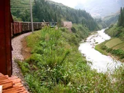 Güterzug auf der Strecke zwischen Luogu und Zhicun, China