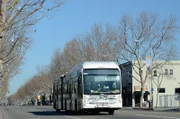 Nach einer Busfahrt in San Leandro im sonnigen Kalifornien verschwindet die Schülerin Evelyna LeBlanc.