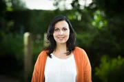 Rund um den Globus gibt es die unterschiedlichsten Erziehungsmethoden. Psychologin Dr. Alina Wilms erklärt, warum Stall ausmisten manchmal eine bessere Strafe ist als Hausarrest und gibt Tipps, wie sich ungewöhnliche Maßnahmen in unsere westlichen Erziehungsgewohnheiten integrieren lassen ...