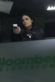 In letzter Minute kann Jane (Jaimie Alexander) den Terroristen ausfindig machen, der die Börse vergasen will ...