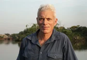 Profile of Jeremy Wade by the river in São José do Rio Preto, São Paulo - Brazil.