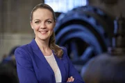Moderatorin Eva Brenner.
