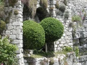 Blick in den Garten von Château de Gourdon.