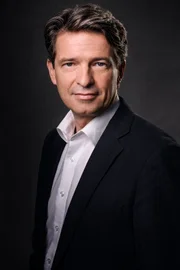 Moderator Robert Hübner.