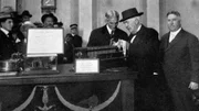 Erfinder unter sich: Thomas Edison und Henry Ford waren gute Freunde und haben sich regelmäßig über ihre Ideen ausgetauscht. (Quelle: Imago)