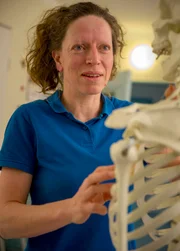 Dr.Manuela Loos
(Foto für alle Folgen)