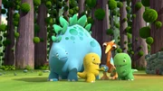Tonis Freundin bringt Toni einen Stein, der ihre Freundschaft ausdrückt. Bob und Gwen sind baff.