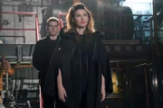 Sieht so harmlos aus, aber hat es faustdick hinter den Ohren: Kiva (Jewel Staite, vorne) ...