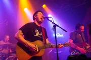 Gruppe "Owls By Nature" mit Ian Mcintosh (vocals, guitar)