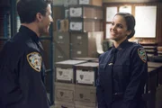 Jake Peralta (Andy Samberg), Amy Santiago (Melissa Fumero)