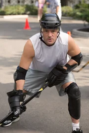 Josh Hopkins (Grayson Ellis).