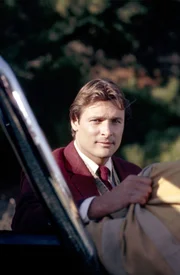 Howie Munson (Douglas Barr)