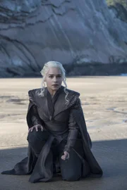 Daenerys Targaryen (Emilia Clarke)