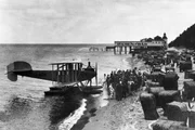 Ankunft am Strand von Sellin auf Rügen um 1930.