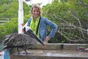Marietta Slomka auf dem Fischmarkt der Galapagos-Insel Santa Cruz