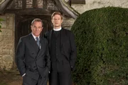 L-R: Geordie Keating (Robson Green) und Sidney Chambers (James Norton)