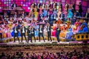 André Rieu und sein Johann Strauss Orchester aus Vrijthof in Maastricht