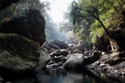 Fluss nahe Kongthong