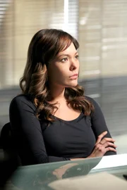 Lindsay Price (Kate Price).