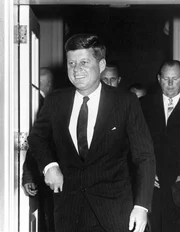 Ankunft von John F. Kennedy im Weißen Haus am 19. Januar 1961.