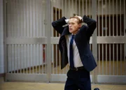 John (Steven Mackintosh)