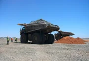 Monstertrucks der Goldmine von Kalgoorlie.