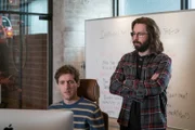 L-R:  Richard Hendricks (Thomas Middleditch) und Bertram Gilfoyle (Martin Starr)