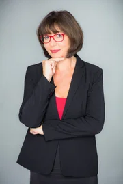 Sylvie, Super Nanny