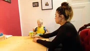 Mateo und Daniela beim Essen