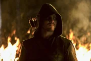 Oliver Queen (Stephen Amell)