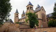 MDR Fernsehen HEUTE AUF TOUR - KLEINE LUXEMBURGER SCHWEIZ, TEIL 1, "Von Echternach über Berdorf nach Müllerthal", am Sonntag (22.09.13) um 16:05 Uhr.
Die Basilika von Echternach