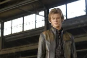 Ein neuer Auftrag wartet auf MacGyver (Lucas Till) ...