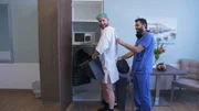 Michael Wendler (l.) mit seinem Arzt.