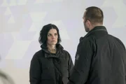 Jane Doe (Jaimie Alexander, l.); Kurt Weller (Sullivan Stapleton, r.)