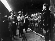 Hitler bei Mussolini in Italien 1938.