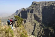 PHOENIX DAS TAL DES LEBENS - AFRIKAS RIFT VALLEY, "Wüstenglut und Korallenriffe", am Montag (16.06.14) um 20:15 Uhr.
Das Team in den Simien Mountains in Ethiopien.