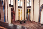 Altarraum der Stadtkirche in Offenburg.