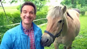 Moderator Florian Schrei mit Haflinger.