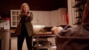 Als Detective Amanda Rollins (Kelli Giddish) nach Hause kommt, findet sie Jeff Parker (Theis Weckesser), den gewalttätigen Freund ihrer Schwester, in ihrer Wohnung vor. Sie zieht ihre Dienstwaffe...