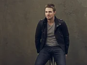 2. Staffel: Oliver Queen (Stephen Amell)