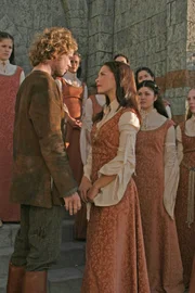 Ged (Shawn Ashmore) und Tenar (Kristin Kreuk).